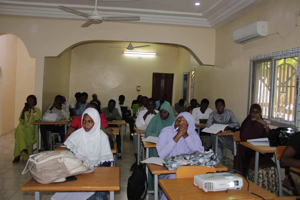Admissions IPSTG-LEADER — salle de classe